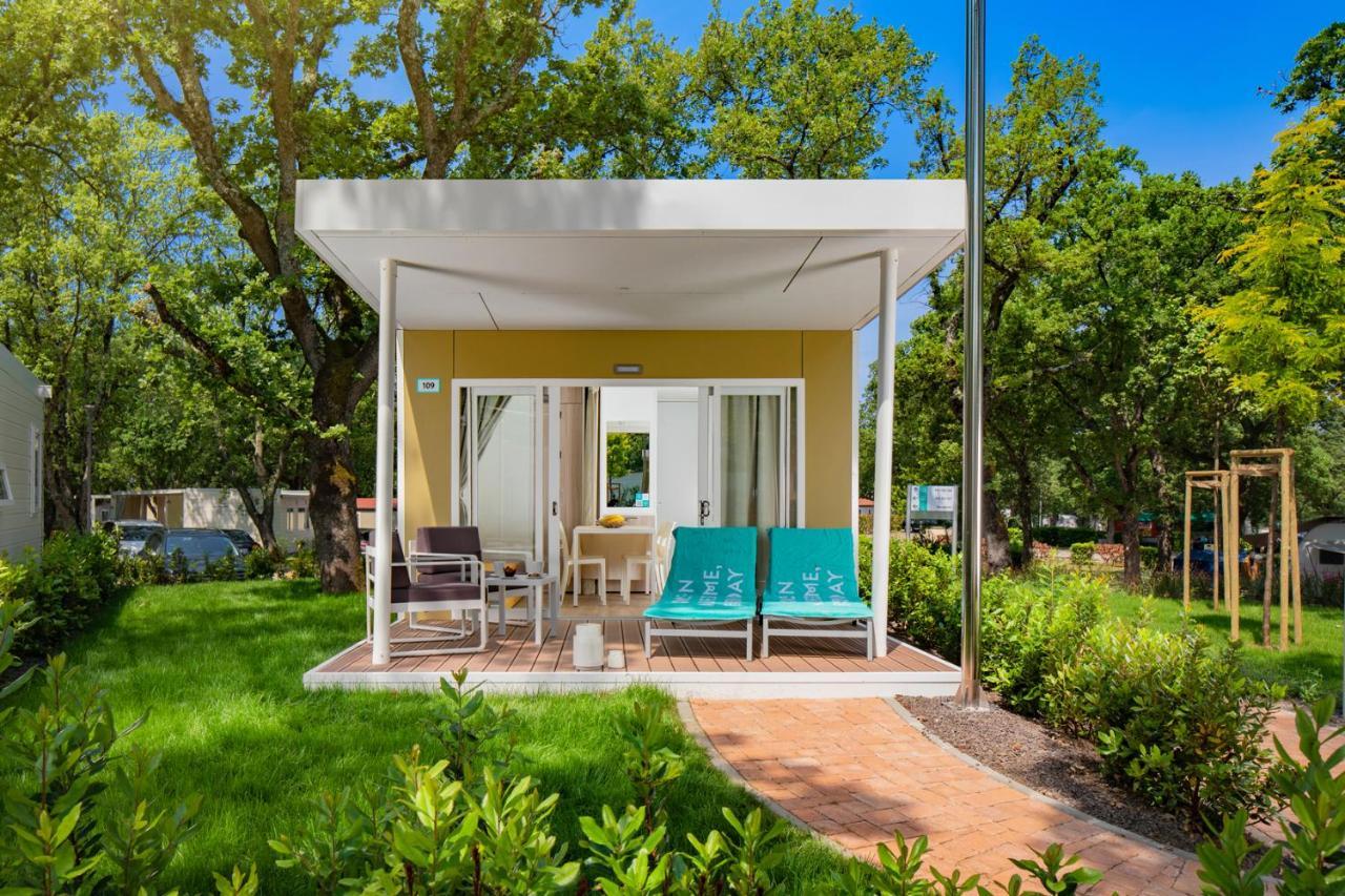 Camping Ulika Mobile Homes - Naturist Červar-Porat Екстериор снимка