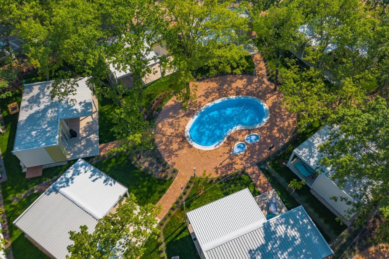 Camping Ulika Mobile Homes - Naturist Červar-Porat Екстериор снимка